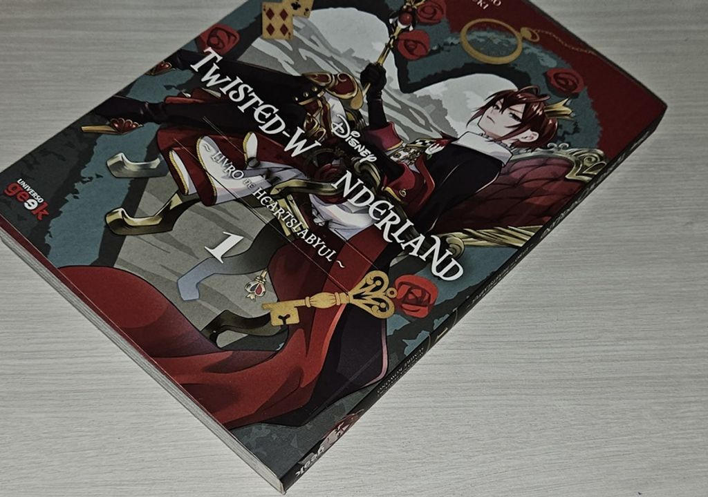 Imagem de destaque Twisted-Wonderland: O Mangá chegou! Vale a pena a edição brasileira?