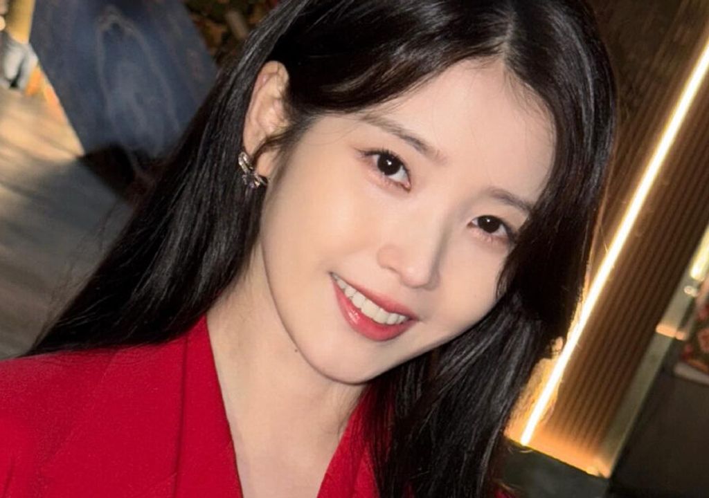 IU revela bastidores de shows: como foi assistir a TWICE e EXO D.O.