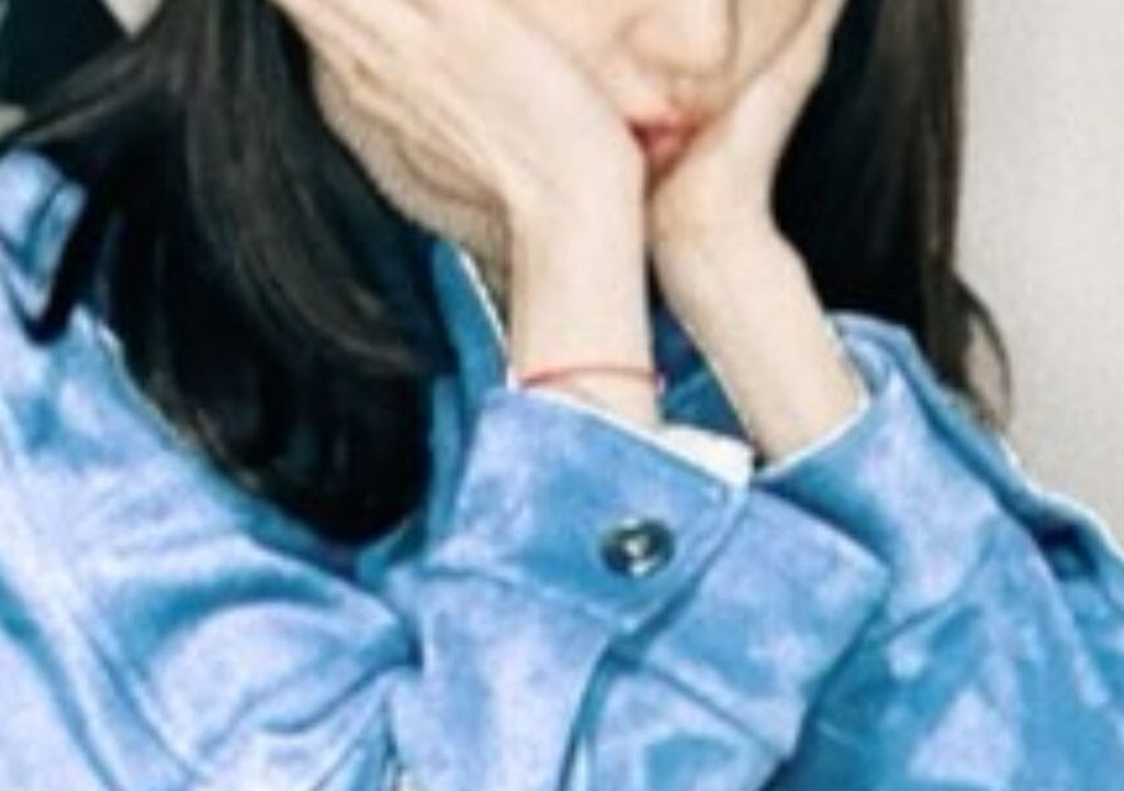 Imagem de destaque Yoon Eun Hye revela como superou a depressão por se comparar a outros artistas