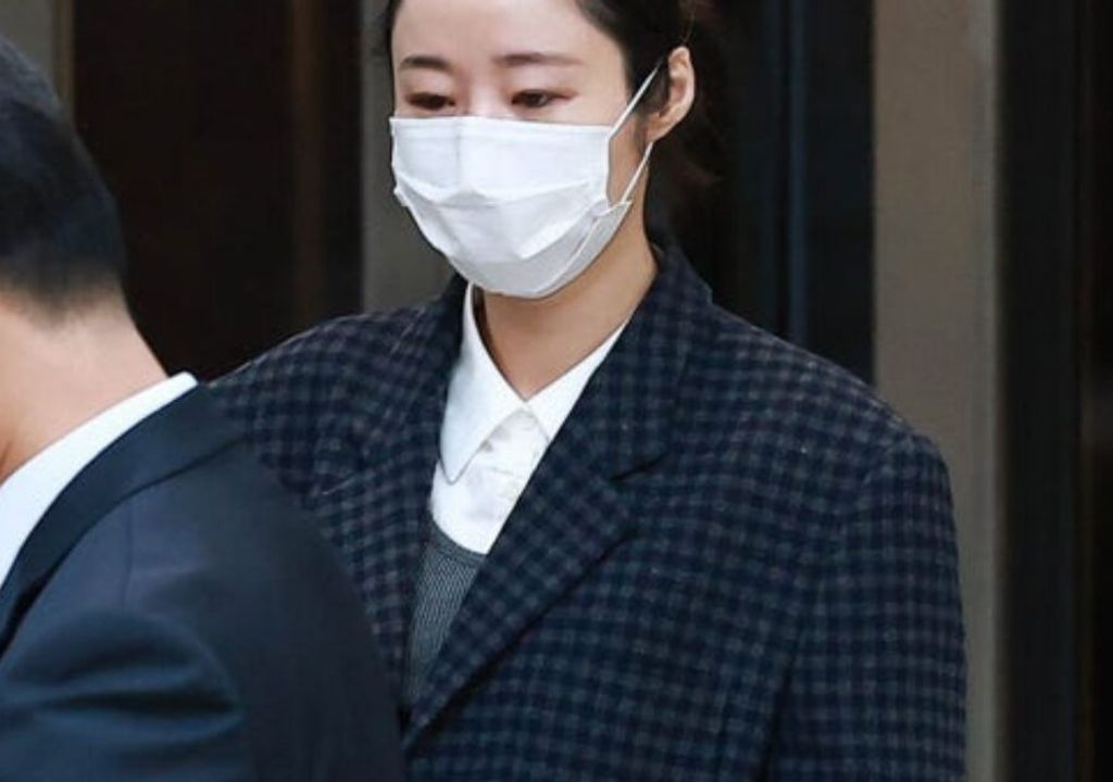 Min Hee Jin revela como Bang Si Hyuk implorou para ela entrar na HYBE