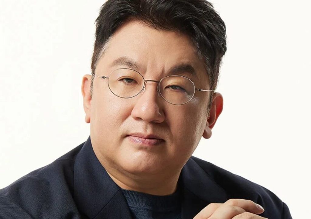 Imagem de destaque Polícia pode pedir prisão de Bang Si Hyuk, fundador da HYBE