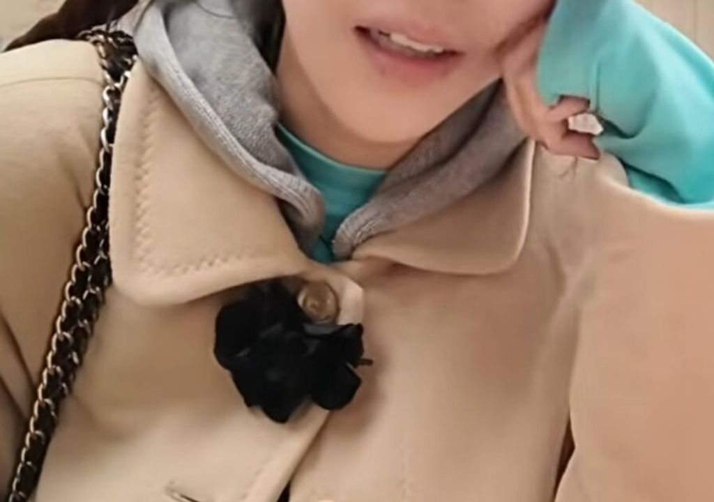 Membro de grupo feminino revela "namorado" ao falar sobre seu tipo ideal