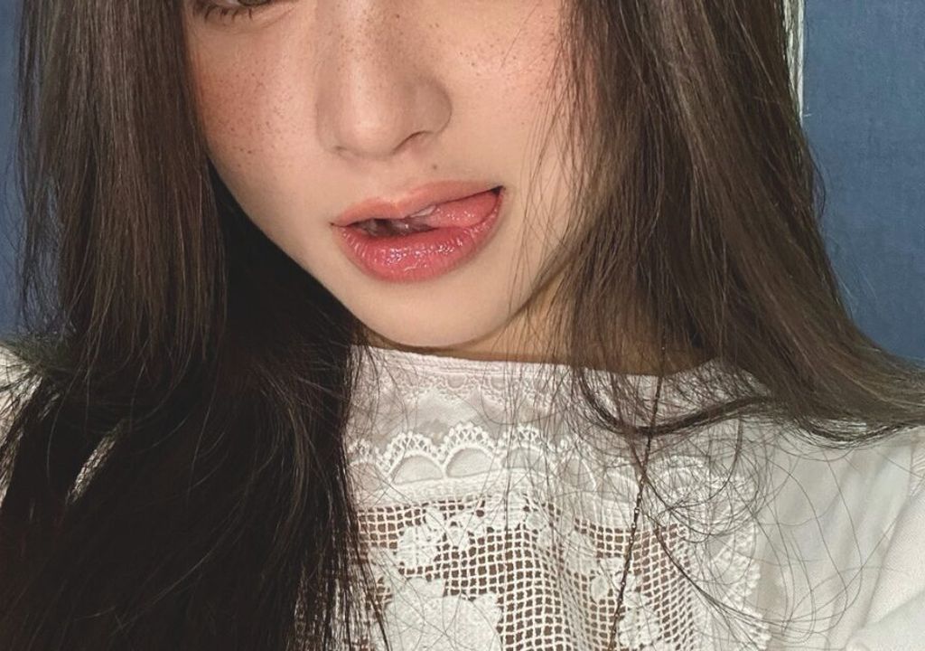 Membro de Girl Group 5ª Geração é Criticada por Insultar Colega em Live