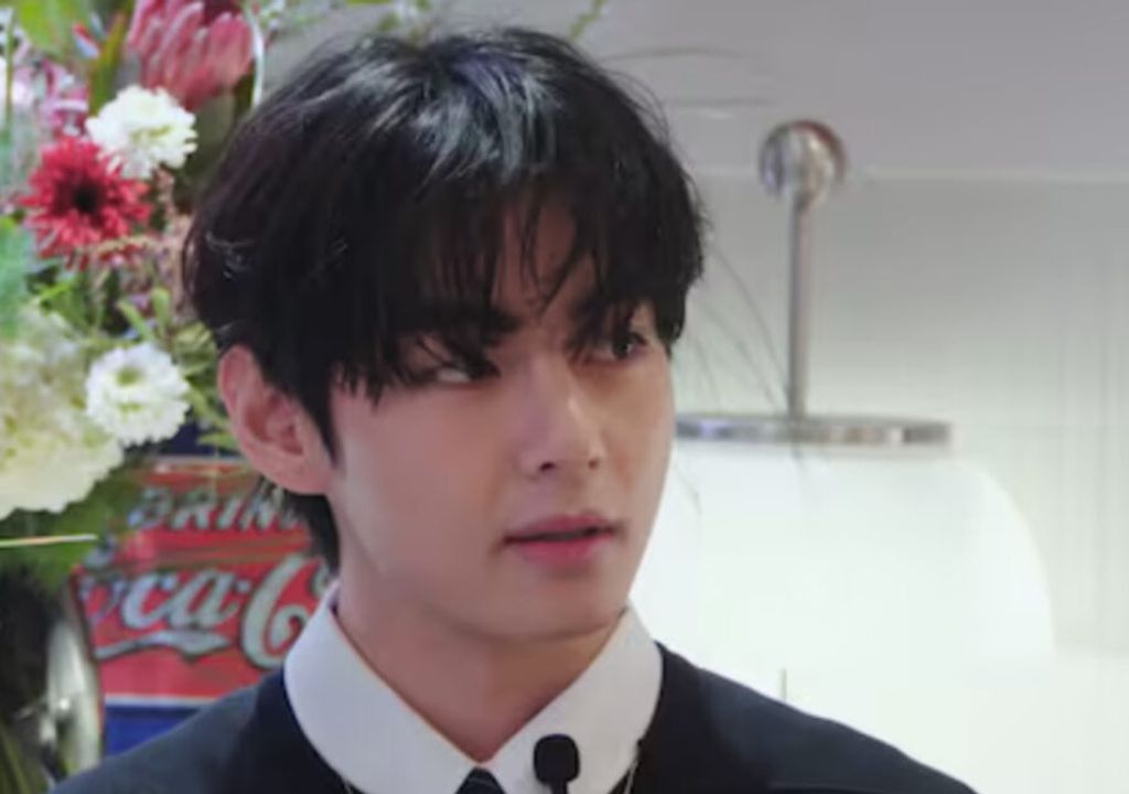 V do BTS realiza o sonho que seu pai nunca pôde alcançar