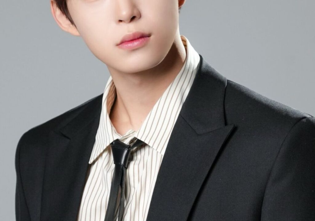 Idol masculino do K-Pop suspende atividades após polêmicas sobre comportamento