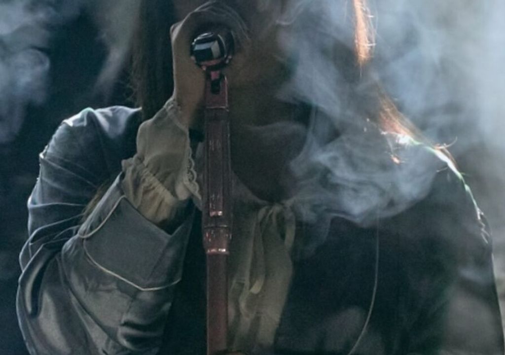 O que a confissão sincera de Suhyun sobre isolamento revela sobre a pressão dos idols