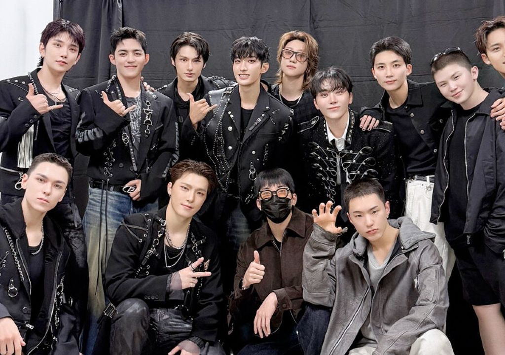 SEVENTEEN renova contrato com todos os 13 membros: uma nova era começa