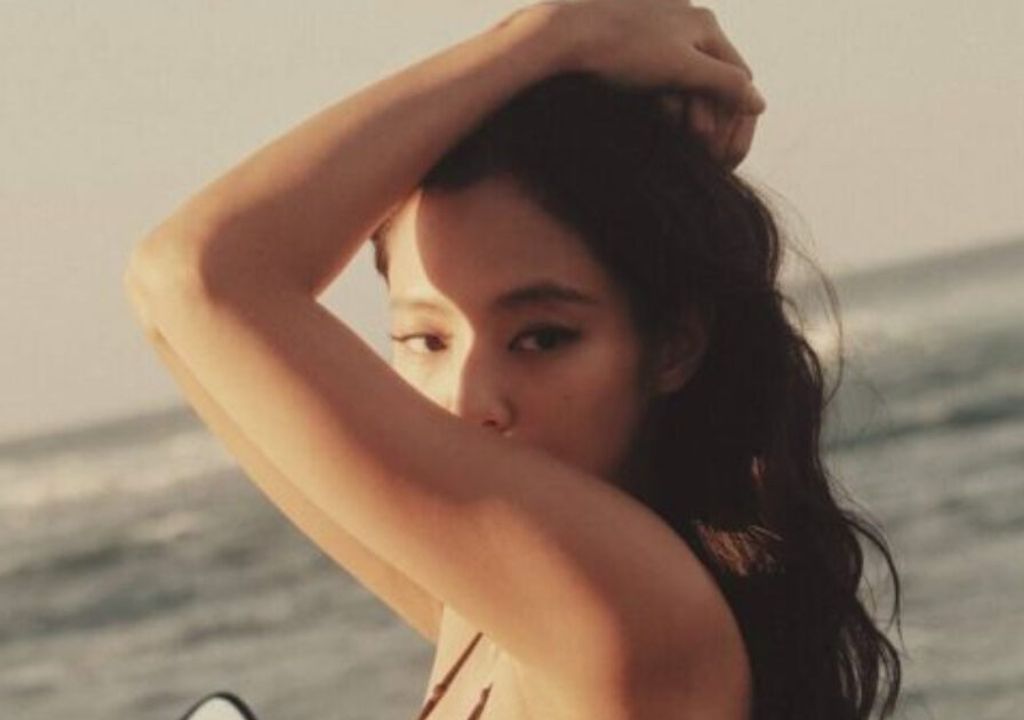 A transformação facial de Jennie do BLACKPINK: como a estrela evoluiu ao longo dos anos