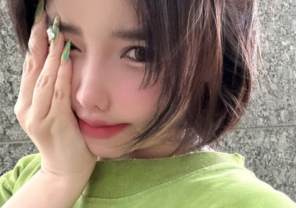 Park Bom Atualiza Fãs Após Semanas de Silêncio Depois de Anúncio de Processo